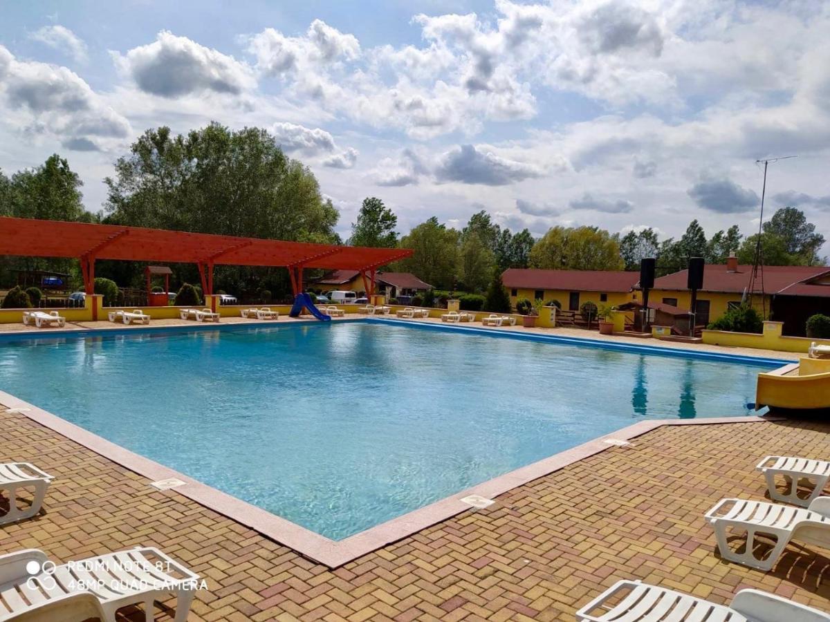 Ligetalja Termal Hotel Peneszlek Екстер'єр фото