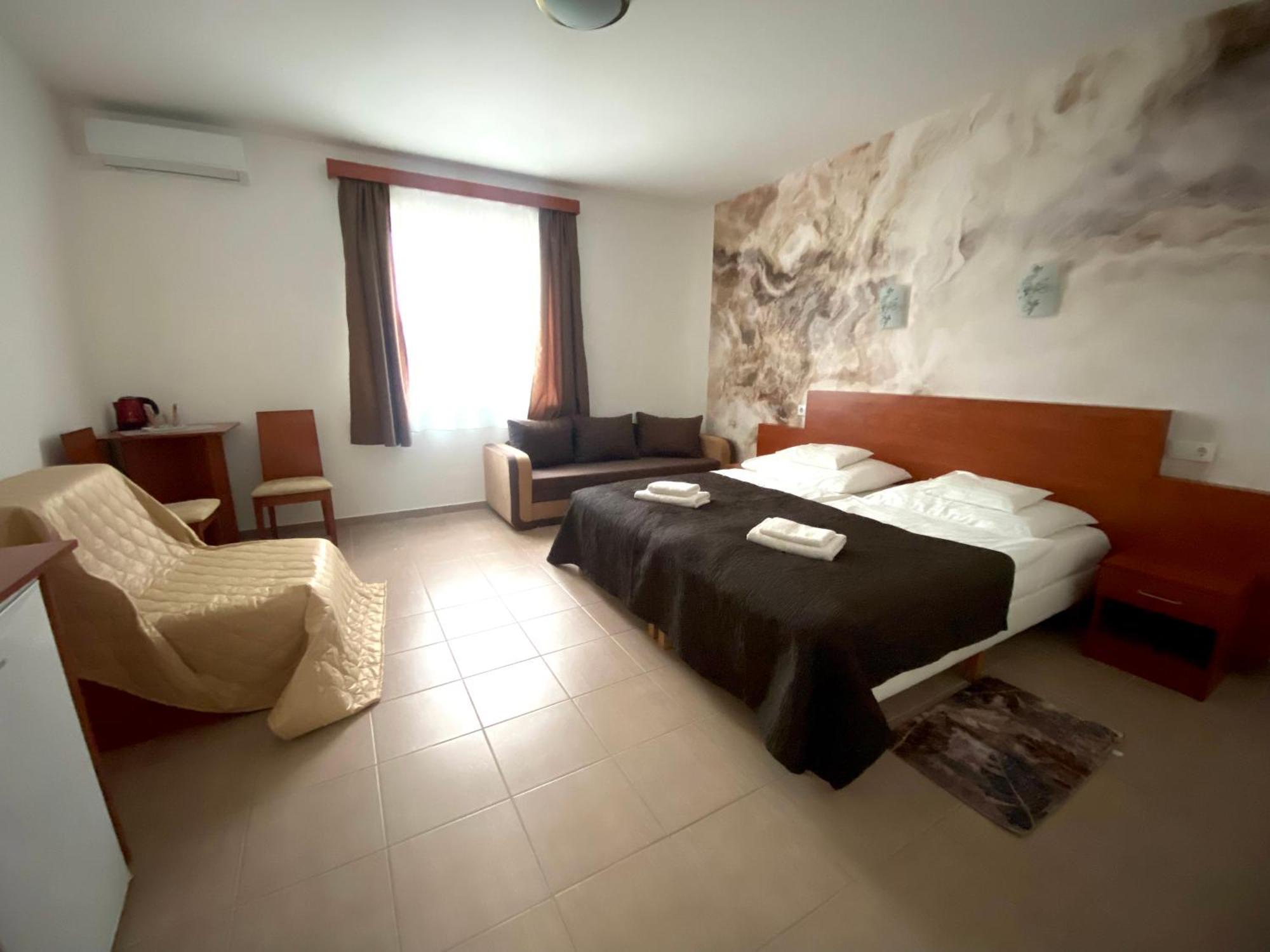 Ligetalja Termal Hotel Peneszlek Екстер'єр фото