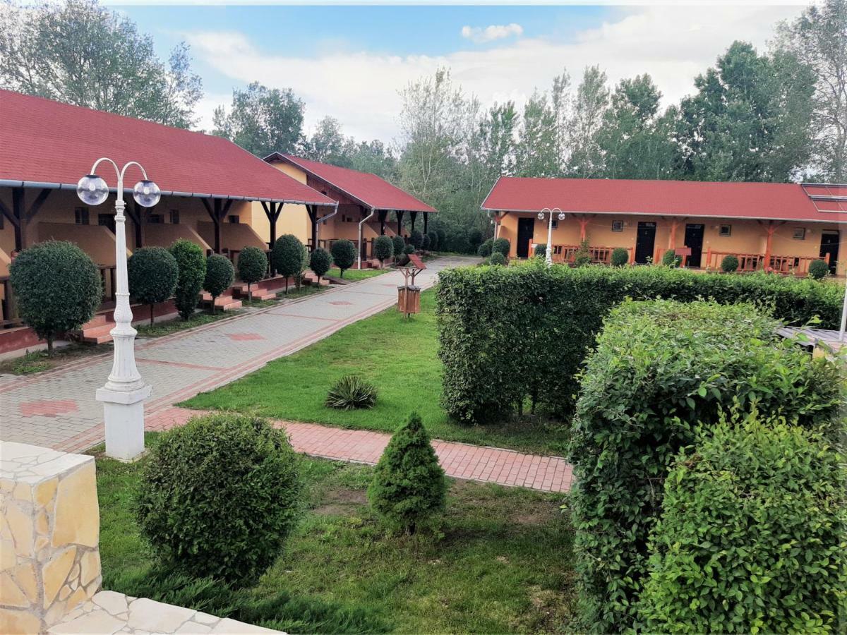 Ligetalja Termal Hotel Peneszlek Екстер'єр фото