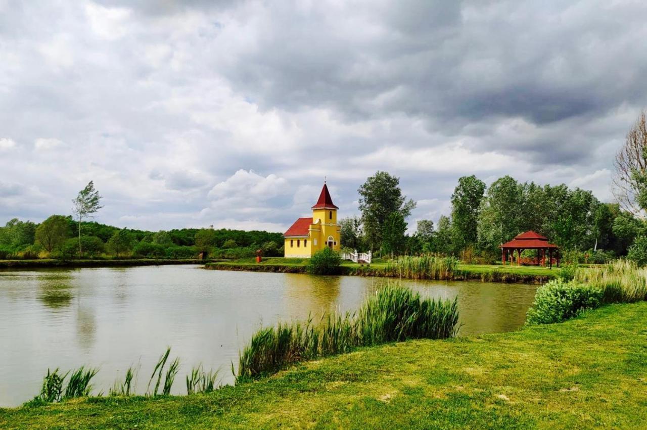 Ligetalja Termal Hotel Peneszlek Екстер'єр фото